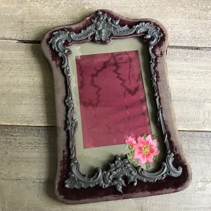 French Keepsake Picture Photo Frame, Velvet Metal Frame, Watered Silk, Floral Embroidery Appliqué image 3