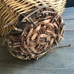 Rustic Farmhouse Basket Set, Nesting Storage Baskets, French Farmhouse, Farm Table, Farmstead, Graduating Set of 3, Damages image 9