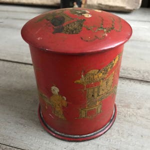 French Chinoiserie Powder Box, 1800s Japanned Papier-Mâché Hand Painted Black Lacquer Gold Gilt Garden Design image 1