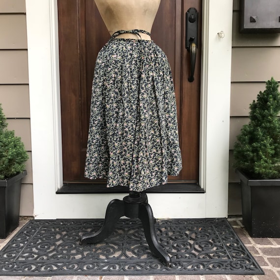 French Chore Wear Apron, Floral Cotton, French Country Farmhouse