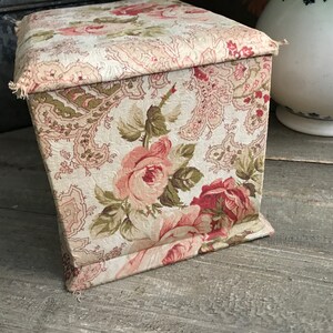 French Floral Fabric Boudoir Box, Trousseaux Et Layettes, Textile Handkerchief Box, Jewelry, Trinkets image 6