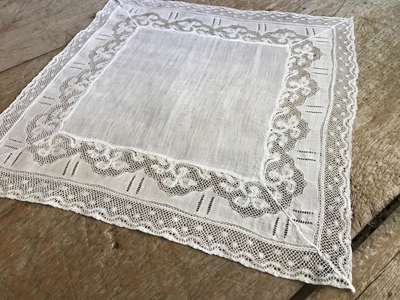 Madeira Linen Lace Bridal Hanky, Handmade White H… - image 10