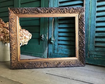 19. Jh. Französischer Gesso Holzrahmen, 19 x 15, Gold vergoldet, Florales BlattRolle Motiv, Antiker Bilderrahmen
