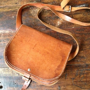 Vintage Cinnamon Brown Leather Crossbody Saddle Bag ~ Cartridge Bag