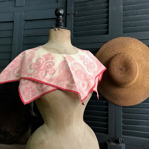 Antique Red Bandanna Collar, Paisley shops Print, Dress Accessory, Period Clothing