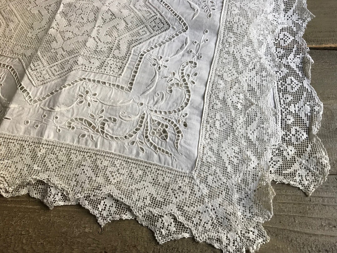 French Normandy Lace Tea Cloth Tablecloth Filet Lace Linen Etsy