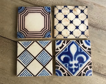 1 Antique French Tile, Blue and White, Gien Faïence, Rustic French Farmhouse