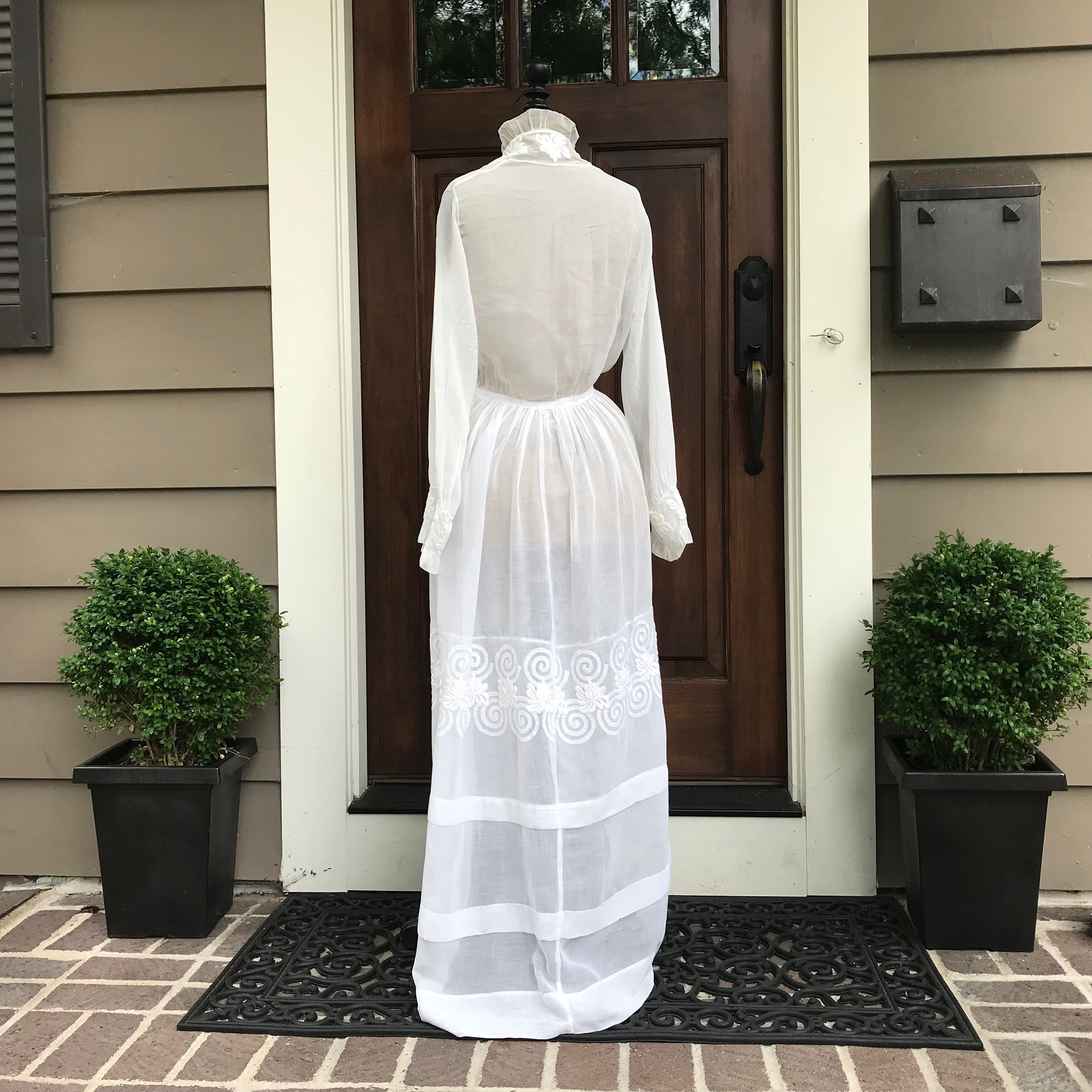 Antique Edwardian White Dress In Cotton and Lace – Toadstool