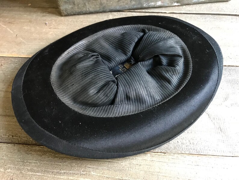French Black Silk Top Hat, Collapsible, Folding, Period Clothing Victorian Edwardian Fashion image 9