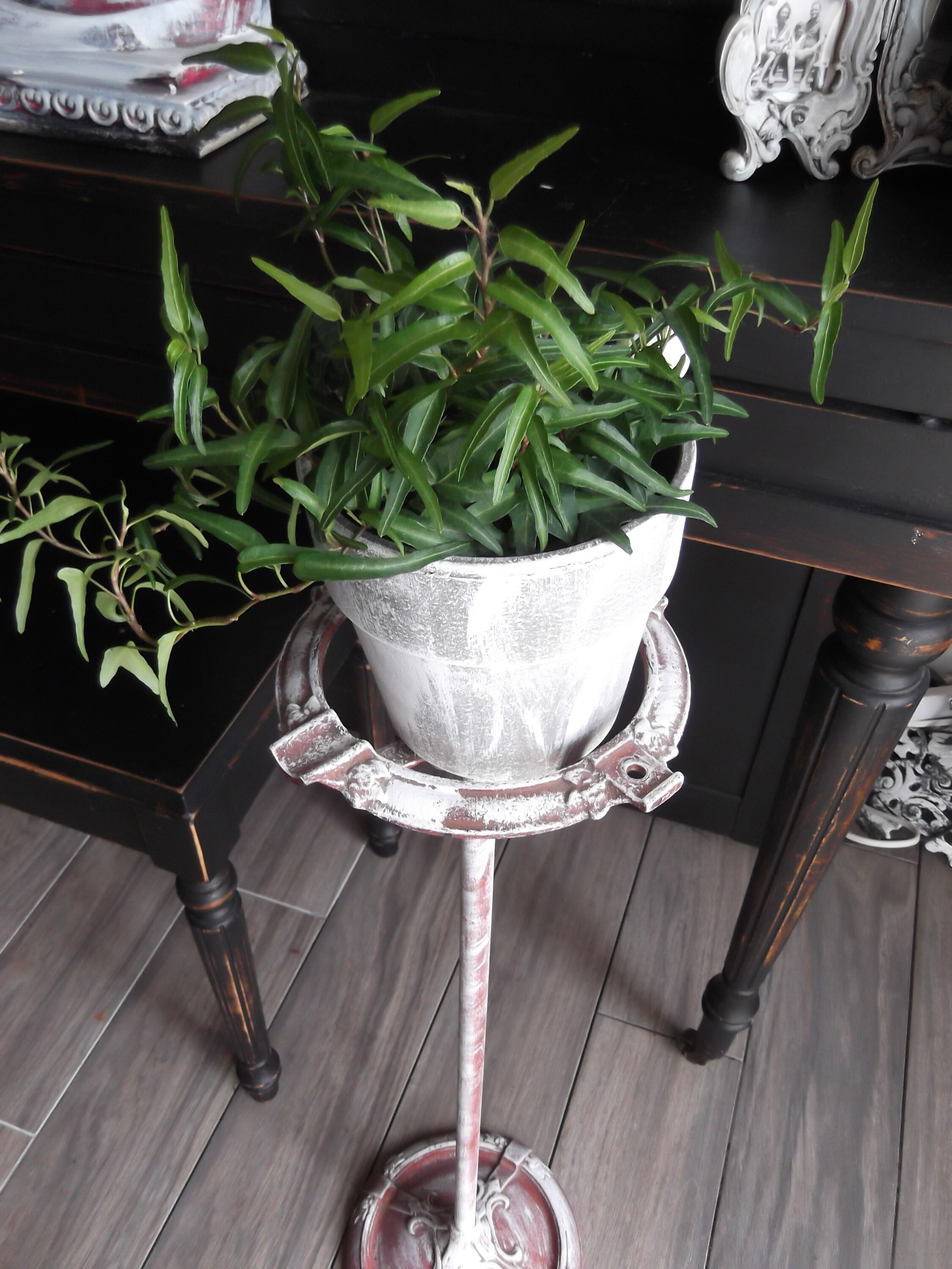 Vintage iron ashtray red distressed white planter upcycled