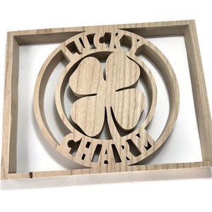 Kitchen Trivet St Patricks Day 4 Leaf Clover Wood Hot Pad Table Decor