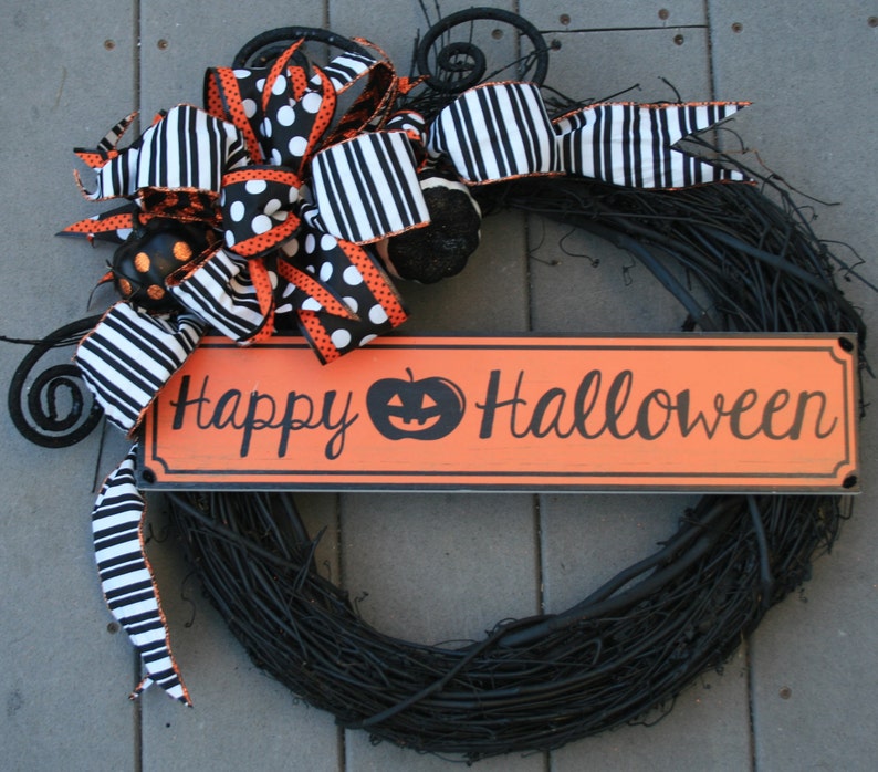 Happy Halloween Wreath image 3