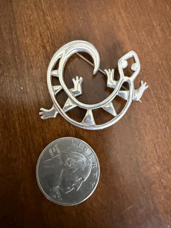Vintage Sterling Silver Curled Gecko/Lizard Brooch, Openwork Design