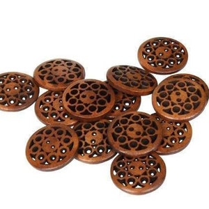 Brown Carved Wooden Buttons - 20mm (approx. 3/4 Inch) - 2 Hole - Brown Wood Button (butt-drkbrn-wd-crvd-20mm))