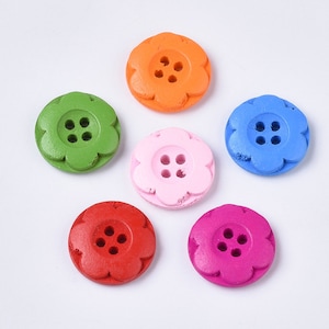 Bottone in legno - Colori assortiti - Fiore intagliato - 4 fori - 20 mm - Bottoni in legno per cucito, scrapbooking, 20 mm (012)