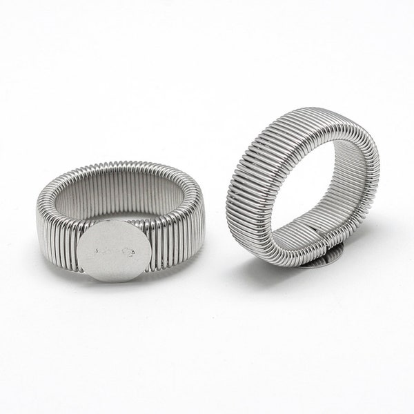 Silver Stretchy Ring Base - Flat Back - Approx. 17mm x 21mm x 15mm ~ 17mm inner diameter - Tray 12mm diameter (40S)