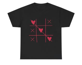 Camiseta de tres en raya con corazones / Camiseta del juego de amor de San Valentín