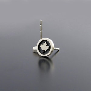 Maple leaf earrings, maple studs, Canada leaf earrings, maple silver studs, silver earrings, Canada studs, stud earrings sterling silver