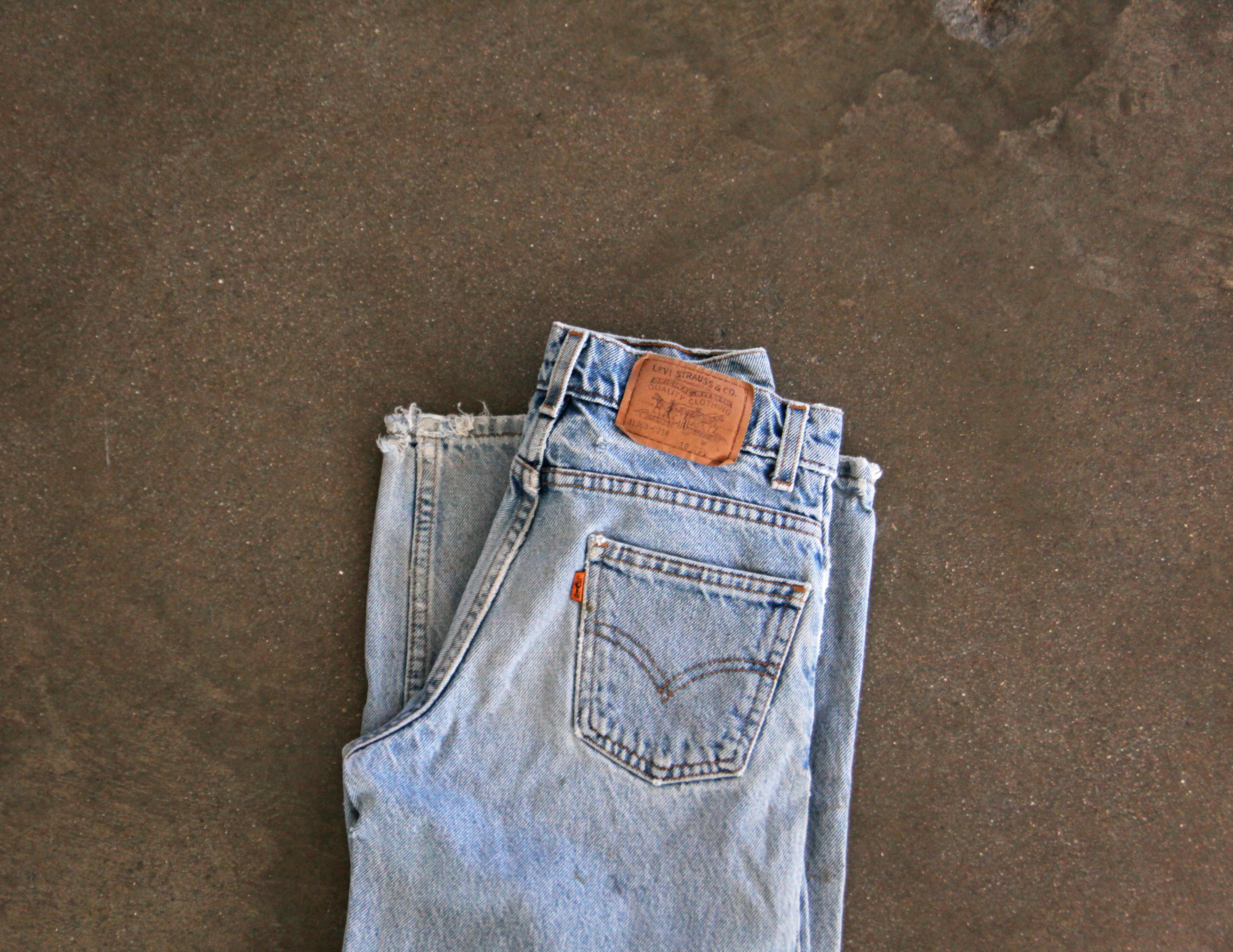 levis jeans size 23