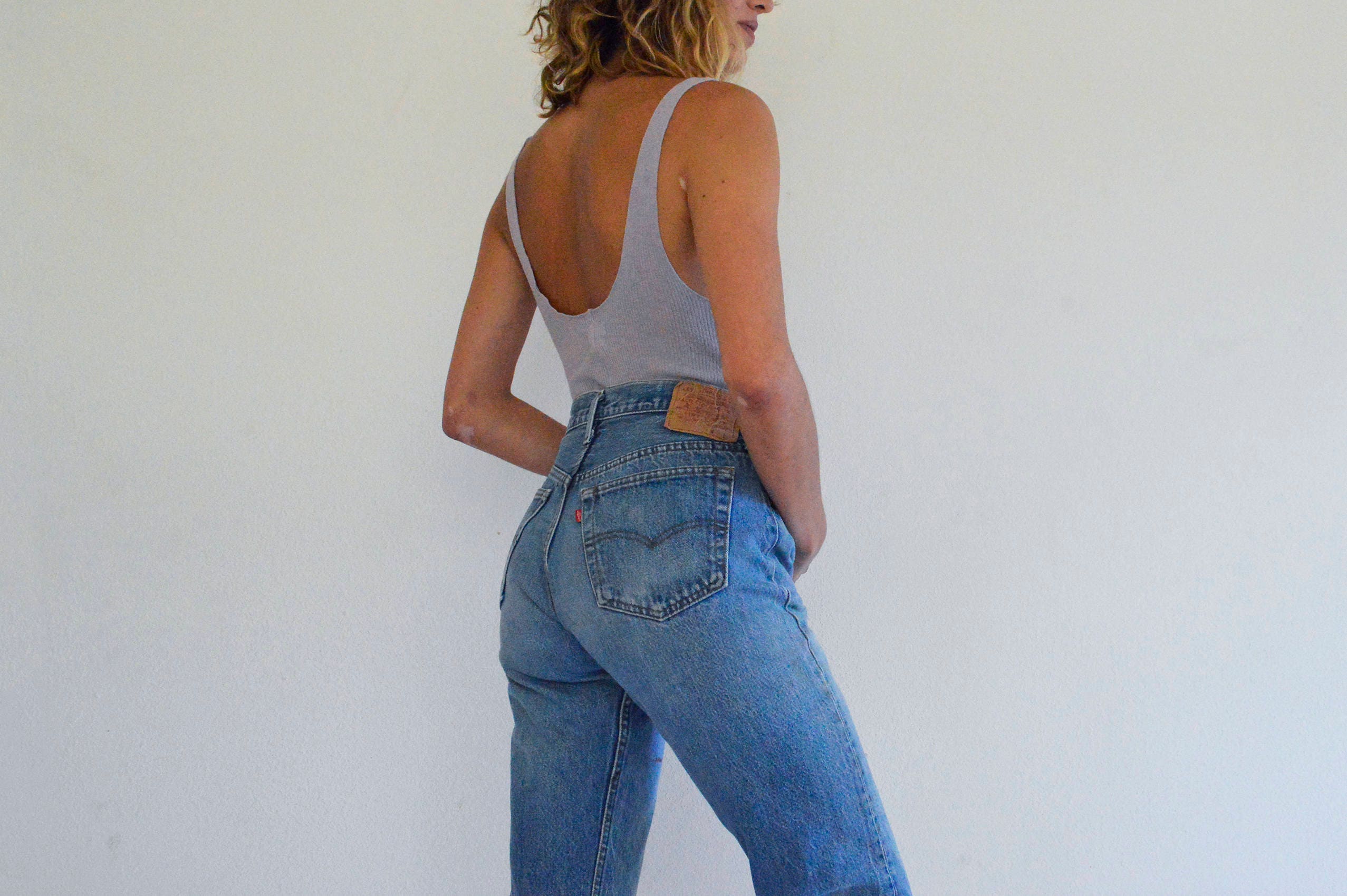 size 28 levi's jeans conversion