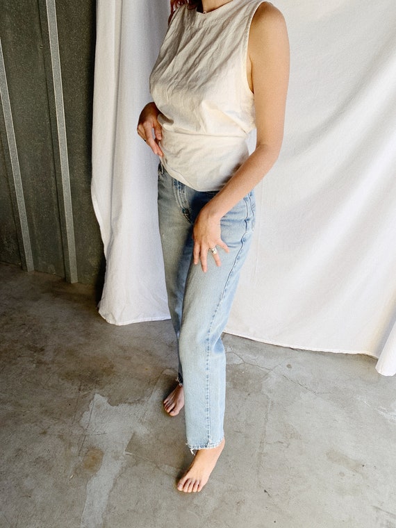 Levi's jeans - size 27