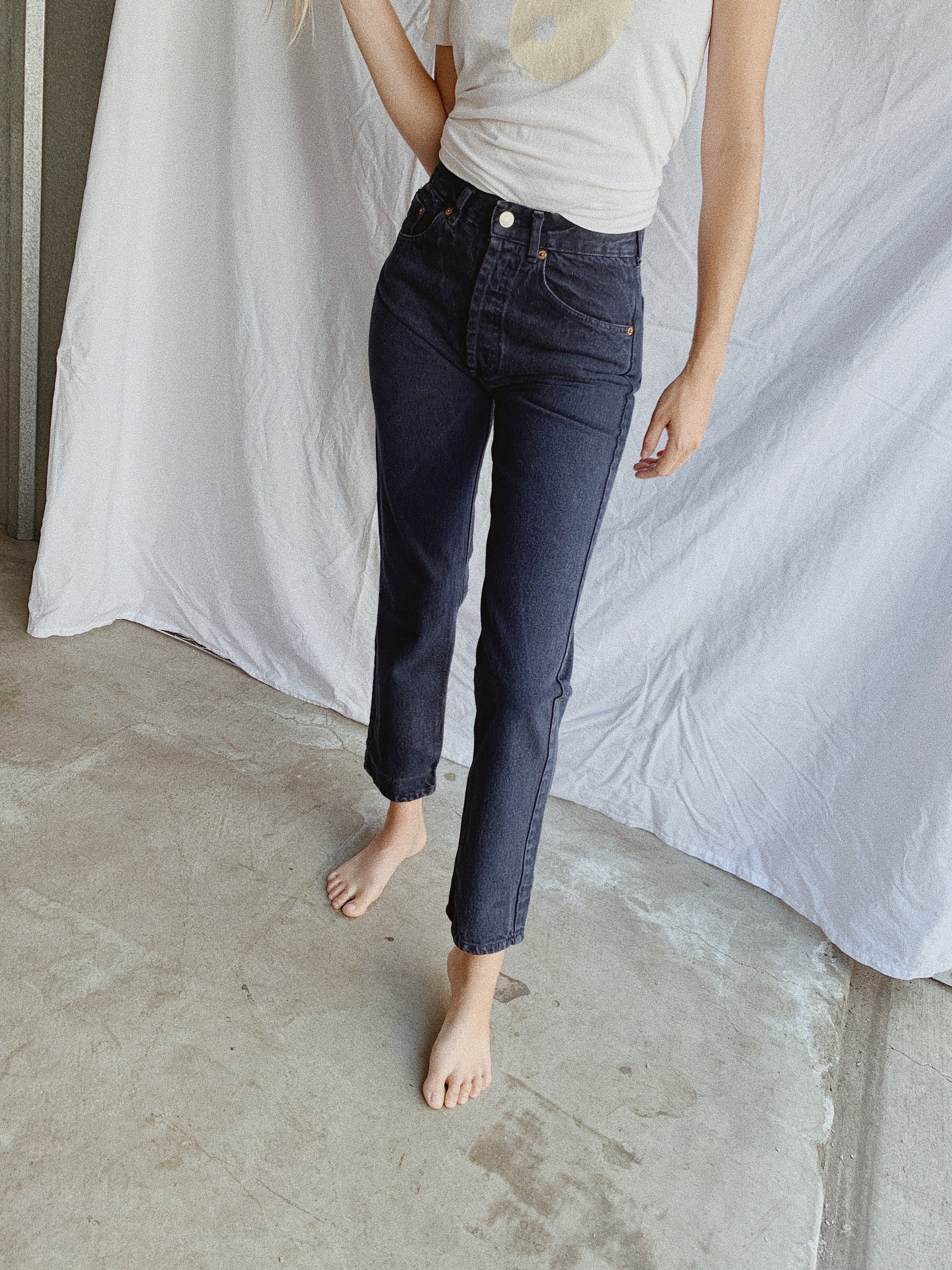 Levi's 501 jeans - size 25