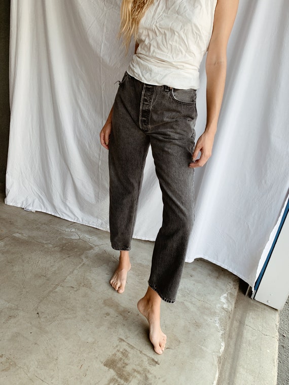 Levi's 501 jeans - size 32