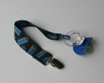 Universal/Snap Pacifier Clip - TARDIS