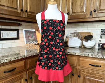 Black with Red Poppies Apron/Stunning Apron!  Vintage inspired Apron/ Cottage Chic Apron/ Flower Apron