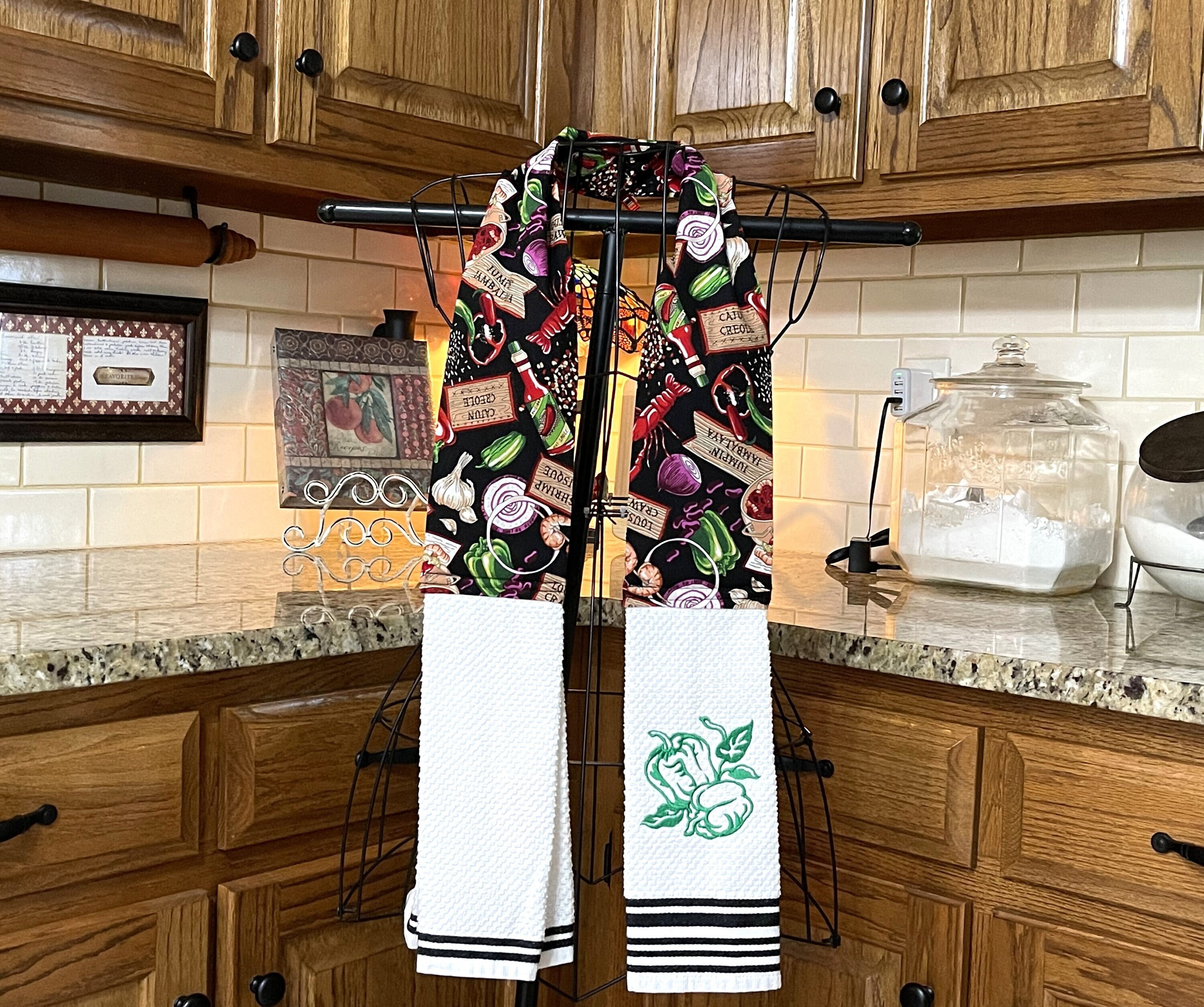 Up in Flames Kitchen Boa, Neck Apron, Kitchen Neck Scarf, Neck Towel,  Kitchen Scarf, Baker's Boa, Chef's Towel, Cooking Towel, Grilling Towel,  Gifts