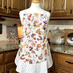 Funny Chickens Women&#39;s Apron, Fancy Chickens Ladies Apron, Bird Apron for Adults, Farm Kitchen Apron, Handmade by Mimismagicapron.