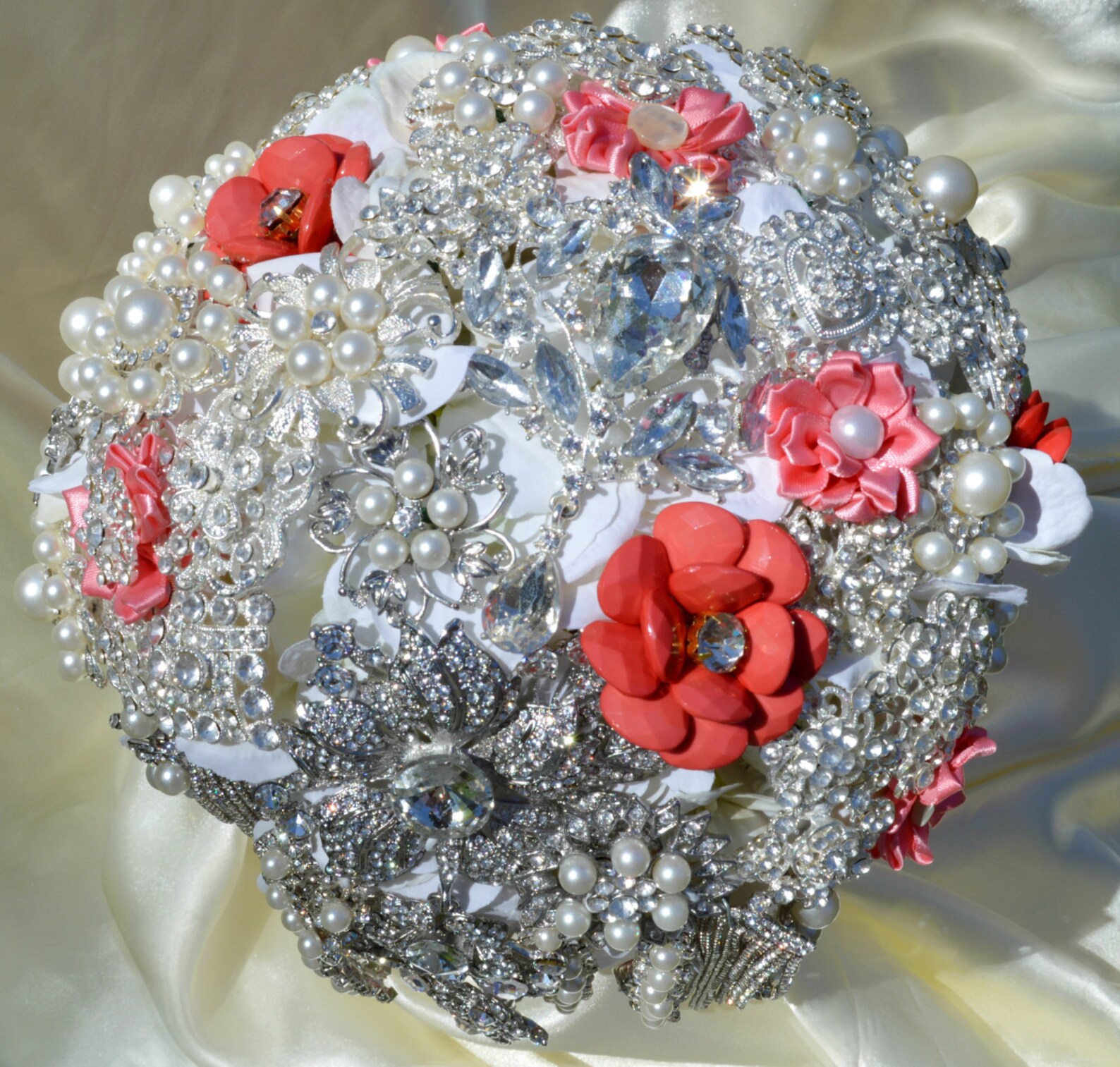 Custom Brooch Bouquet Bridal Broach Bouqet in White Silver Pearl Coral ...
