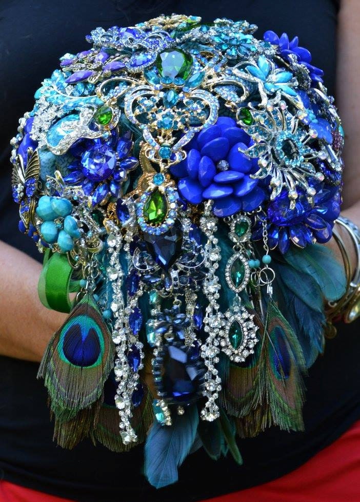 Cascading brooch bouquet deals