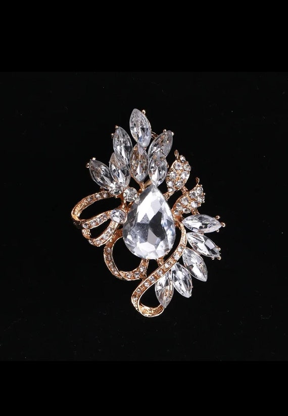 Gold Tone Large Crystal Clear Rhinestone Brooch Pin
