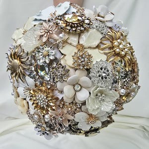 Gold Crystal Bouquet - Etsy display picture 2