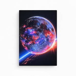 Op de afbeelding: Een rechthoekige wandkunstprint met een hemelse scène van een grote, bekraterde planeet verlicht in levendige tinten blauw en rood. De planeet staat tegen een donkere ruimteachtergrond met een heldere lichtflits die aan de zijkant verschijnt.