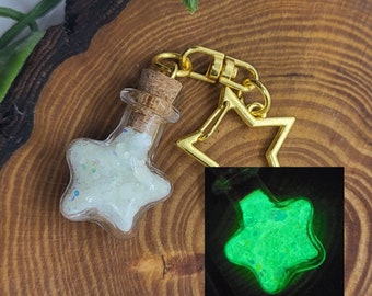 Star Glitter Potion Keychain | Glow in the Dark | Star Shaped