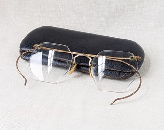 Antique Vintage Glasses and Case, Wire Glasses, Wire Rimmed Glasses, Vintage Spectacles, Vintage Eyewear, Wire Spectacles, Old Spectacles
