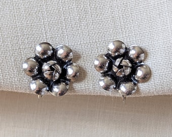 Vintage Sterling Silver Flower Earrings: Floral Screw Back Jewelry