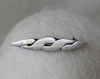 Vintage Sterling Silver Art Deco Twisted Rope Bar Pin