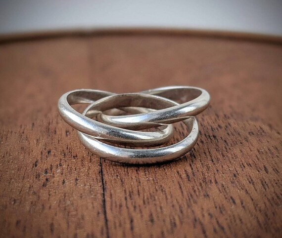 Sterling Silver Trinity Ring: Interlocked Bands, … - image 5