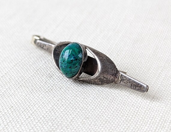 Vintage Sterling Silver Green Stone Bar Tie Clasp… - image 2