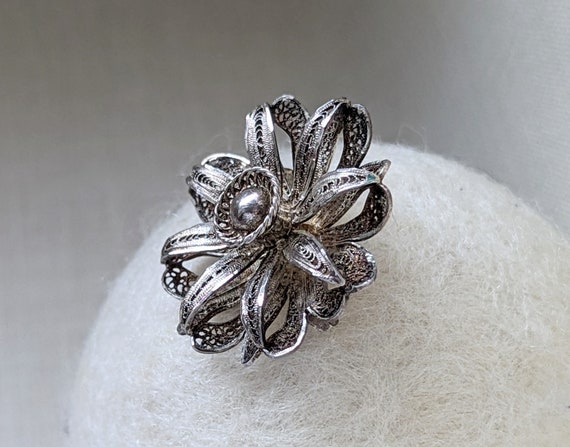Vintage Sterling Silver Flower Filigree Brooch, S… - image 3