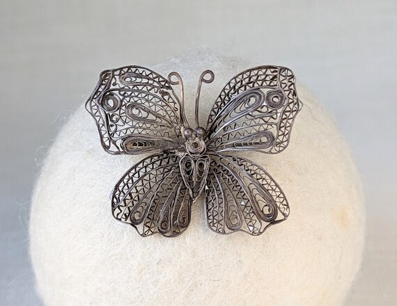 Vintage Sterling Silver Filigree Butterfly Brooch… - image 4