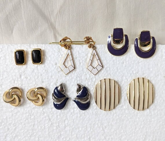 6 Pairs of Vintage Enamel Earrings, Geometric Ear… - image 1