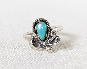 Vintage Teardrop Turquoise Sterling Silver Ring - Southwestern Boho (Size 1-3/4)