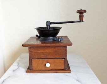 Antique Wooden Coffee Mill Grinder with Drawer, Primitive Box Mill, Rustic Home Decor, Antique Farm Decor, Antique Cottage Decor