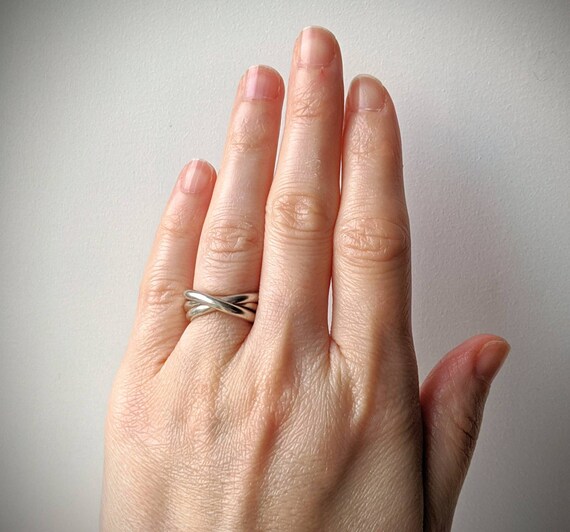 Sterling Silver Trinity Ring: Interlocked Bands, … - image 7