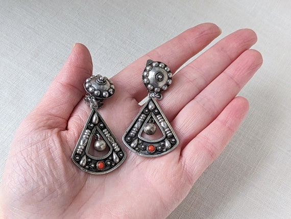 Vintage 800 Silver and Coral Dangle Clip Earrings… - image 6