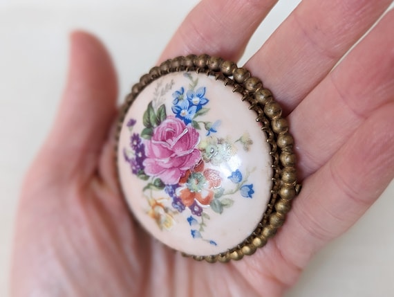 Vintage Floral Limoges Brooch, Ladies Limoges Por… - image 4